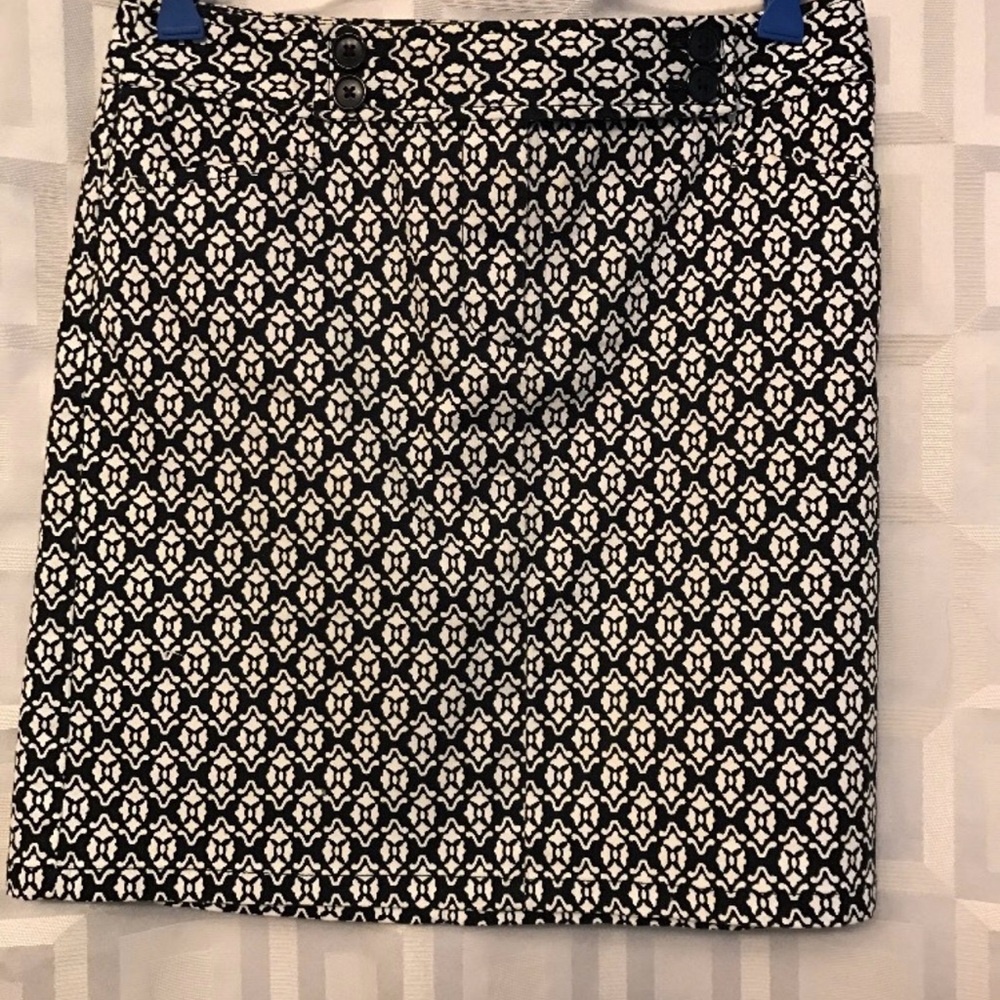 Ann Taylor Black and White Knee-Length  Skirt